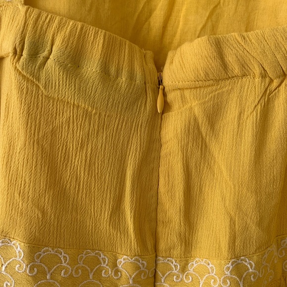 NY & COMPANY GOLD DUST / YELLOW EMBROIDERED MAXI DRESS . SIZE LARGE - Picture 11 of 17